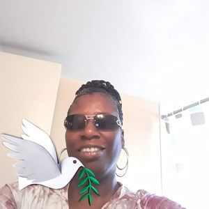 Meet your Posher, Connie